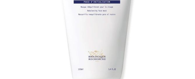Si tu piel se ve apagada, con exceso de grasa, poros dilatados o marcas de acné, Masque Vivant de Biologique Recherche es la solución que necesitas. Esta mascarilla facial se ha convertido en uno de los productos más icónicos de la marca francesa por su eficacia inmediata y sus beneficios visibles desde la primera aplicación.