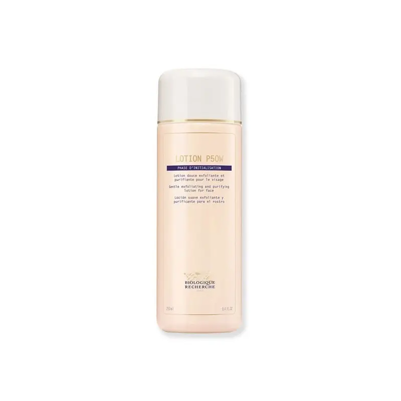 1. Lotion P50W – Para pieles sensibles o reactivasEs la más suave de todas. Ideal si tu piel es fina, sensible, con tendencia a enrojecer o si estás empezando a usar ácidos. Incluye ingredientes calmantes para respetar el equilibrio cutáneo.🔹 Ideal para: pieles sensibles, con cuperosis, reactivas.
🔹 Frecuencia inicial: días alternos.